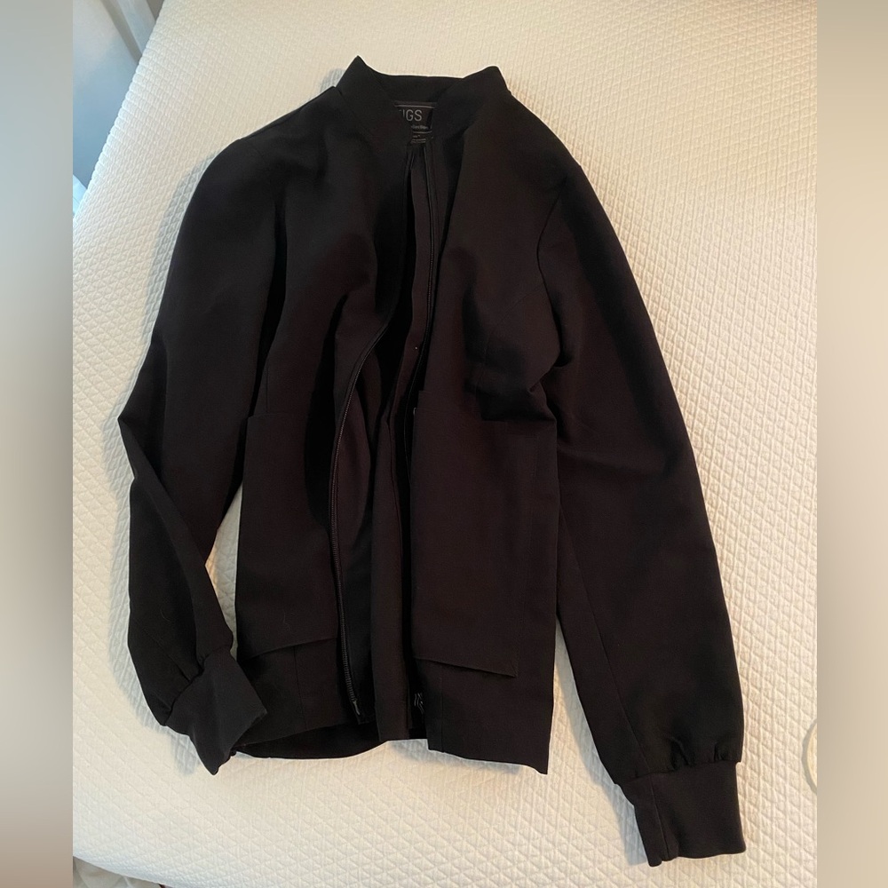 Small black figs sebina scrub jacket
